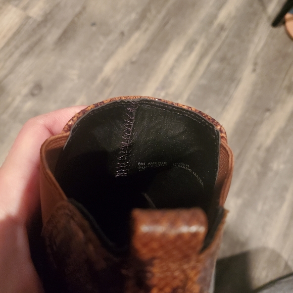 Sneak print brown boots size 8 new only tried on at home by Intaglia - Picture 4 of 4